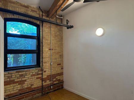 For Lease - 2480 Dundas Street Unit# 103, Toronto, Ontario - Photo 5