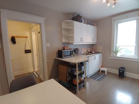 For Lease - 566 Glebeholme Boulevard Unit# 2nd, Toronto, Ontario - Photo 5