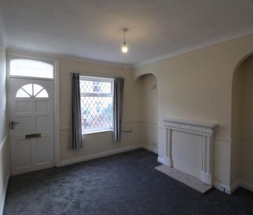 3 bedroom House To Let - Photo 4