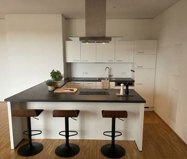 *moderne 4-Zimmer-Penthousewohnung mit Terrasse & Küche in Graz-Liebenau* - Photo 2