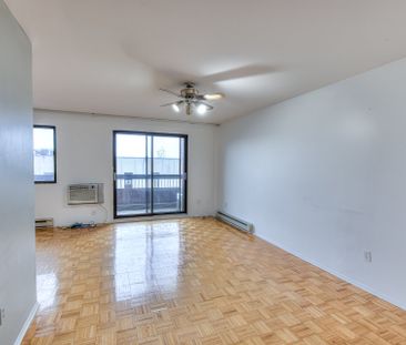 10755 Rue De St Réal, Montréal (Ahuntsic-Cartierville), QC H3M - Photo 1