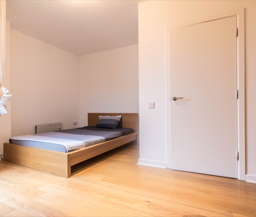 417 Wick Lane,London, E3 - Photo 1