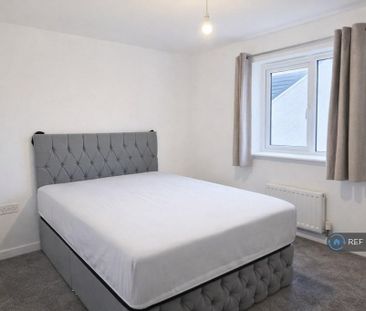 4 bedroom detached house to rent - Photo 6