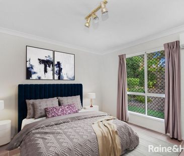 Refined Low-Set Family Living in the Heart of Jindalee - Photo 5