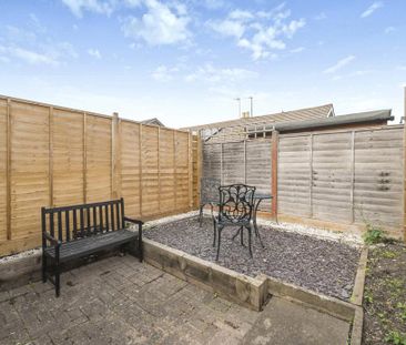 2 bedroom terraced house to rent - Photo 1