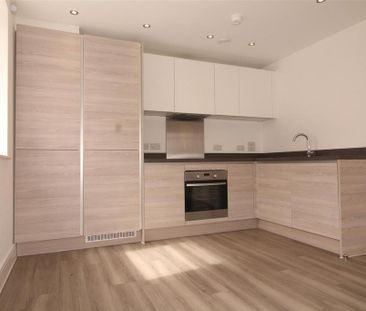 2 bedroom apartment to rent - Photo 3