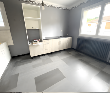 Location Maison 3 pièces 71m² SALAISE SUR SANNE 38150 - Photo 3
