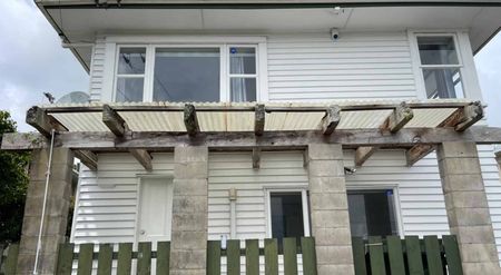 NEW WINDSOR, 4 BEDROOMS - Photo 3