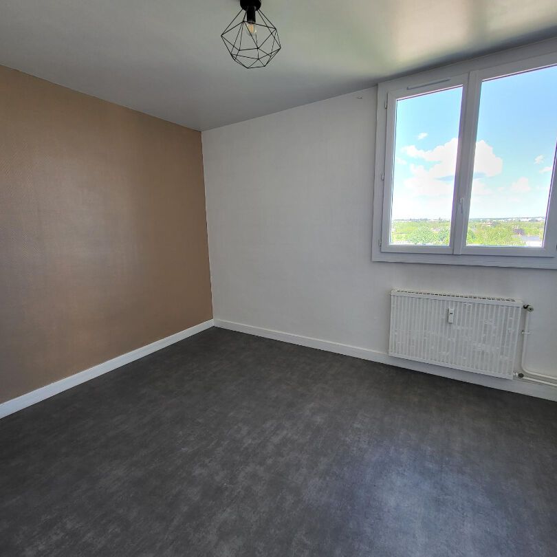 Apartment - Photo 1