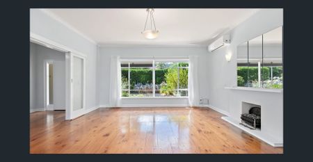 Spacious Family Home with Great Outlooks - Photo 5