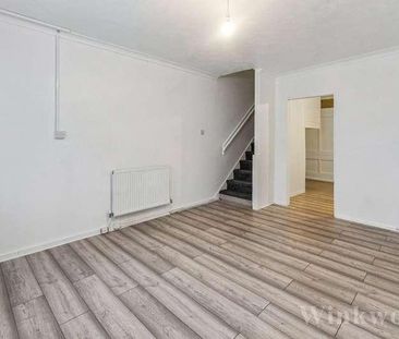 Pinedene, Carlton Grove, London, SE15 - Photo 5