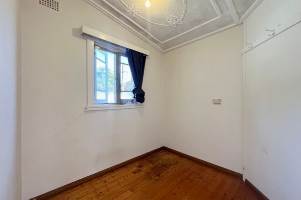 112 Willison Road, Carlton. - Photo 1