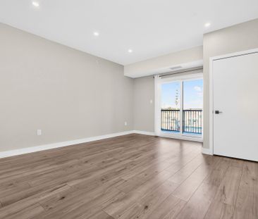 For Lease - 4 Spice Way Unit# 216, Barrie, Ontario - Photo 1