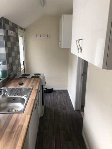 3 bedroom house to rent - Photo 3