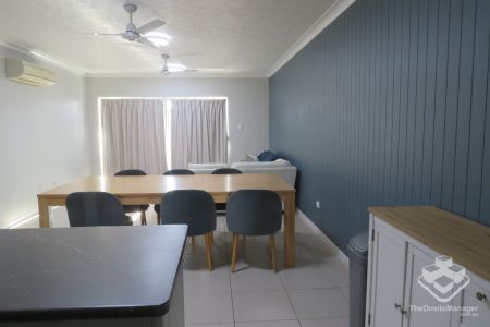 Newly Renovated Fully Furnished 2 Bedroom Apartment - Photo 4