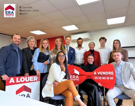 LOCATION PAU - T1 meublé de 30m² rénové avec balcon - Photo 2