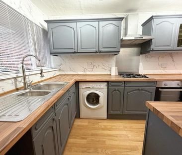 3 bedroom terraced house to rent - Photo 4