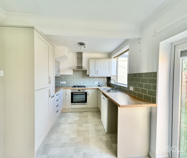 3 bed mid-terraced house to rent in Audley Avenue, Torquay, TQ2 - Photo 5