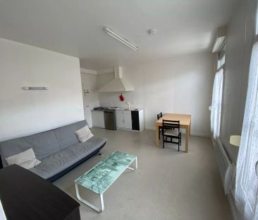 A LOUER APPARTEMENT T2 35m2 en CENTRE VILLE DE SAINT QUENTIN 02100 - Photo 1