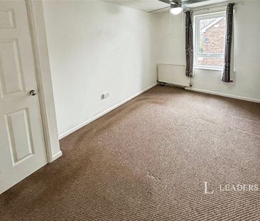 3 bedroom house to rent Greenham, Bretton, Peterborough, Cambridges... - Photo 6