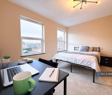 1 bedroom in a house share to rent - Photo 6