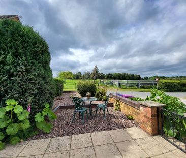 1 bedroom barn conversion to let - Photo 5