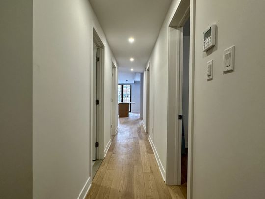3201 Boulevard Édouard-Montpetit, #201 - Photo 1