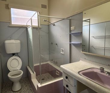 Walk Everywhere! - Photo 1