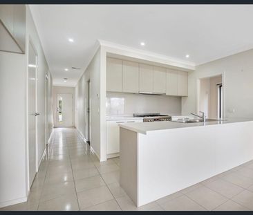32 Linden Drive, Keysborough, Vic 3173 - Photo 1