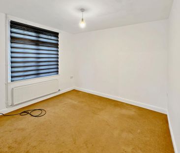 2 bedroom semi-detached bungalow to rent - Photo 4