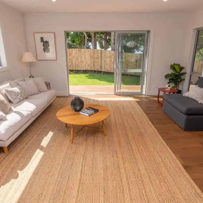 For Rent - Near New 3 Bedroom, 2 Bathroom Home - Coopers Beach - Photo 1