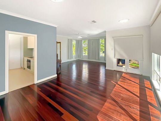 30 Vaughan Ave, Pennant Hills NSW 2120 - House For Rent | Domain - Photo 1