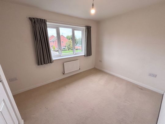 Canister Close, Hull - Photo 1