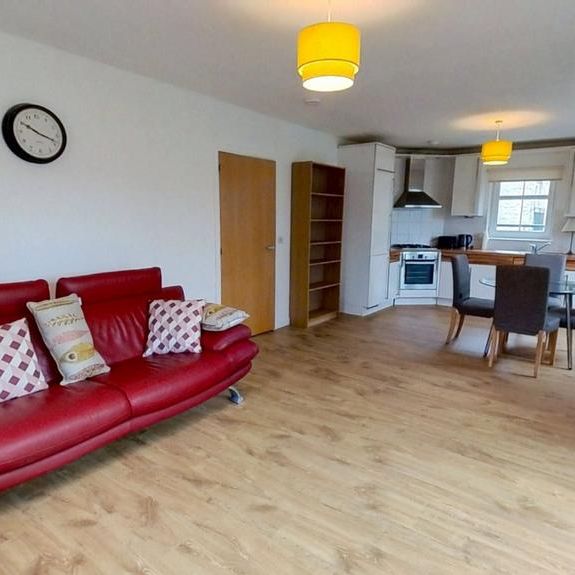 2 bedroom flat to rent - Photo 1