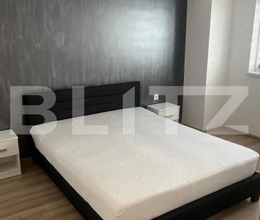 Apartament cu 2 camere, decomandat, 66 mp, centrala si AC, zona Bacriz - Photo 4
