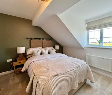 3 bedroom semi-detached house to rent - Photo 5