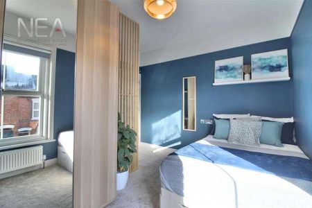 Wilson Road, West Reading, Berkshire, RG30 - Photo 2