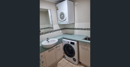 Fully Furnished unit accross from the Beach - Photo 5