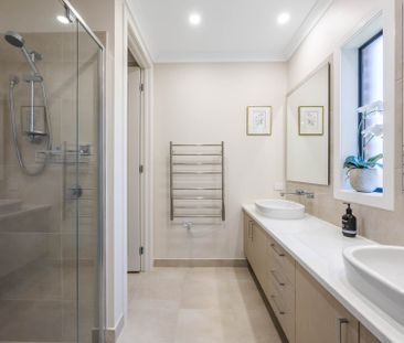 Exceptional Family Comfort in the Rosenthal Estate - Photo 6