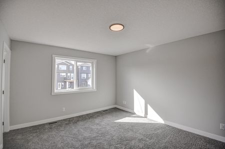 519 Tekarra Drive Northwest, Calgary - Photo 2