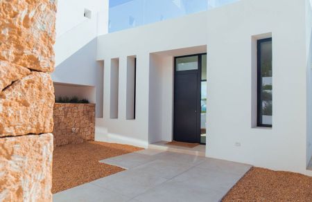 Luxury 5 bedroom Detached House for rent in Santa Eulària des Riu, Balearic Islands - Photo 5