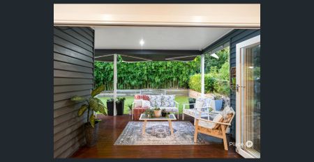 Charming Family Home - Photo 5