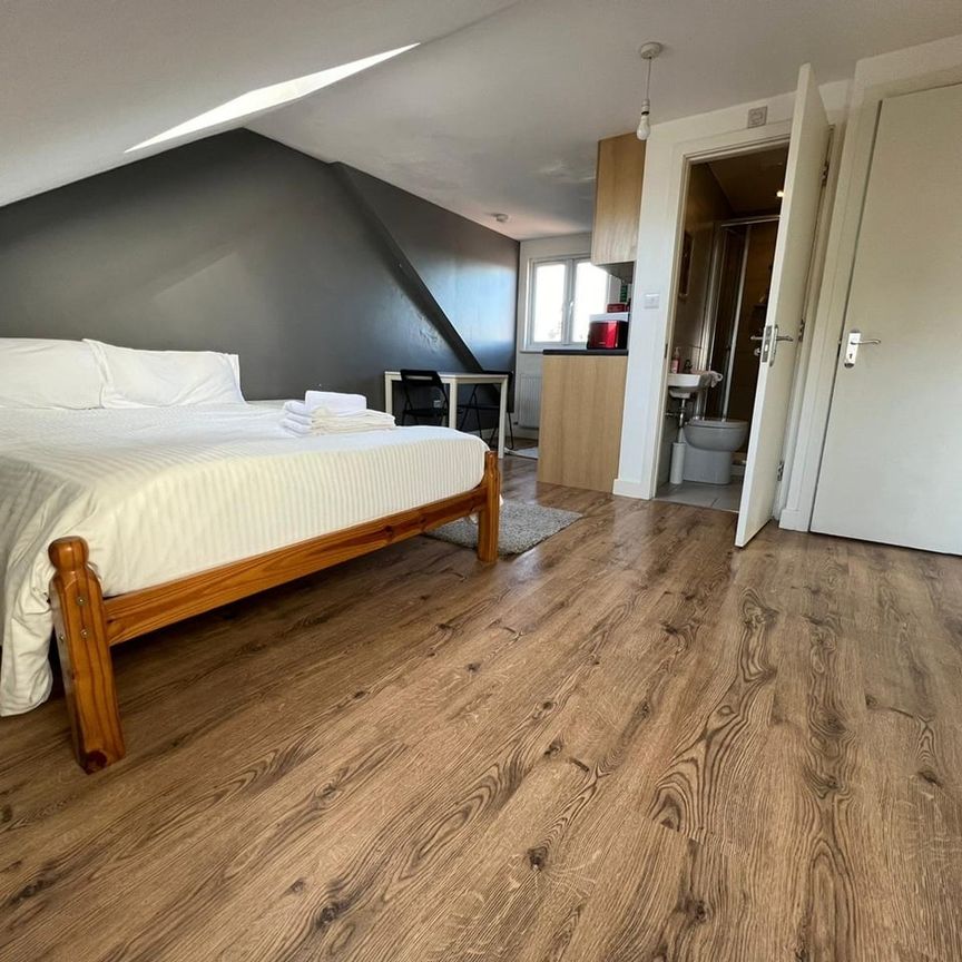 Room in a Shared House, Winchelsea Road, N17 - Photo 1