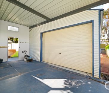 Open the Door to Your Coastal Escape - Photo 5