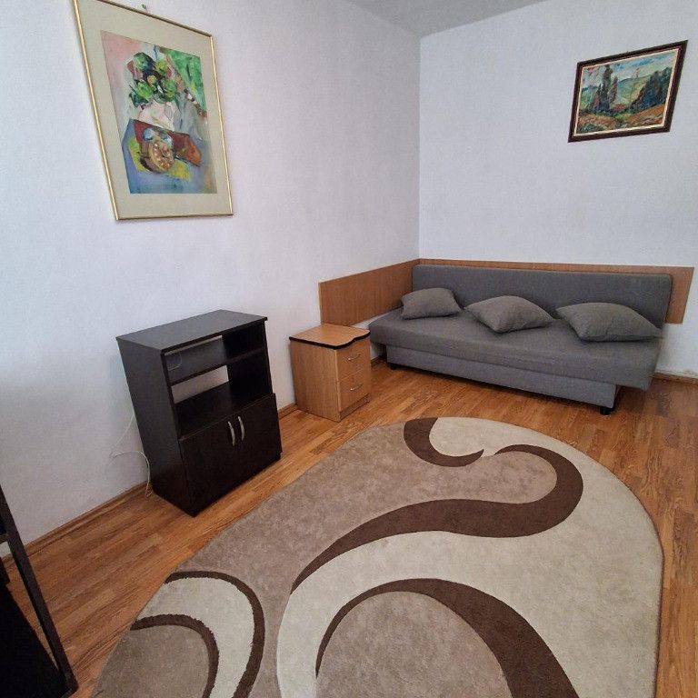 Proprietar inchiriez garsoniera Tineretului - Photo 1