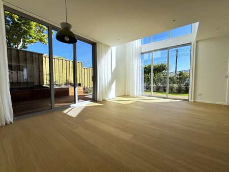 Simply the best - Photo 3