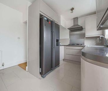 Lynhurst Road, Uxbridge, UB10 - Photo 5