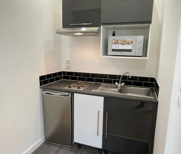 Location Appartement 1 pièce 15m² - Photo 2