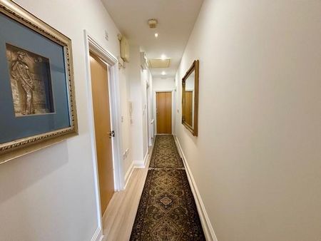 2 bedroom flat to rent - Photo 2