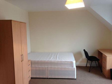 3 bedroom property to rent - Photo 4